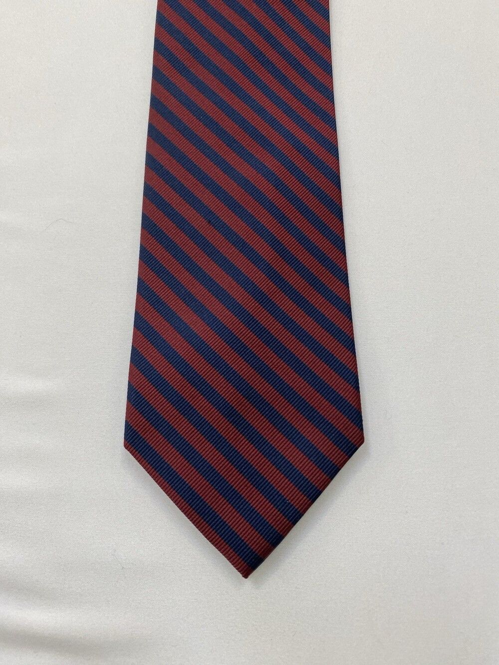 Jos. A. Bank Executive Collection Men Silk Necktie Striped Red Blue Classic Tie